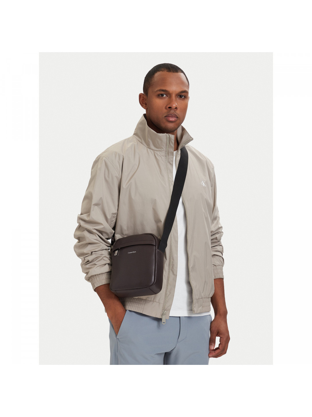 Brašna Calvin Klein Raised Reporter LV04D3160G Hnědá